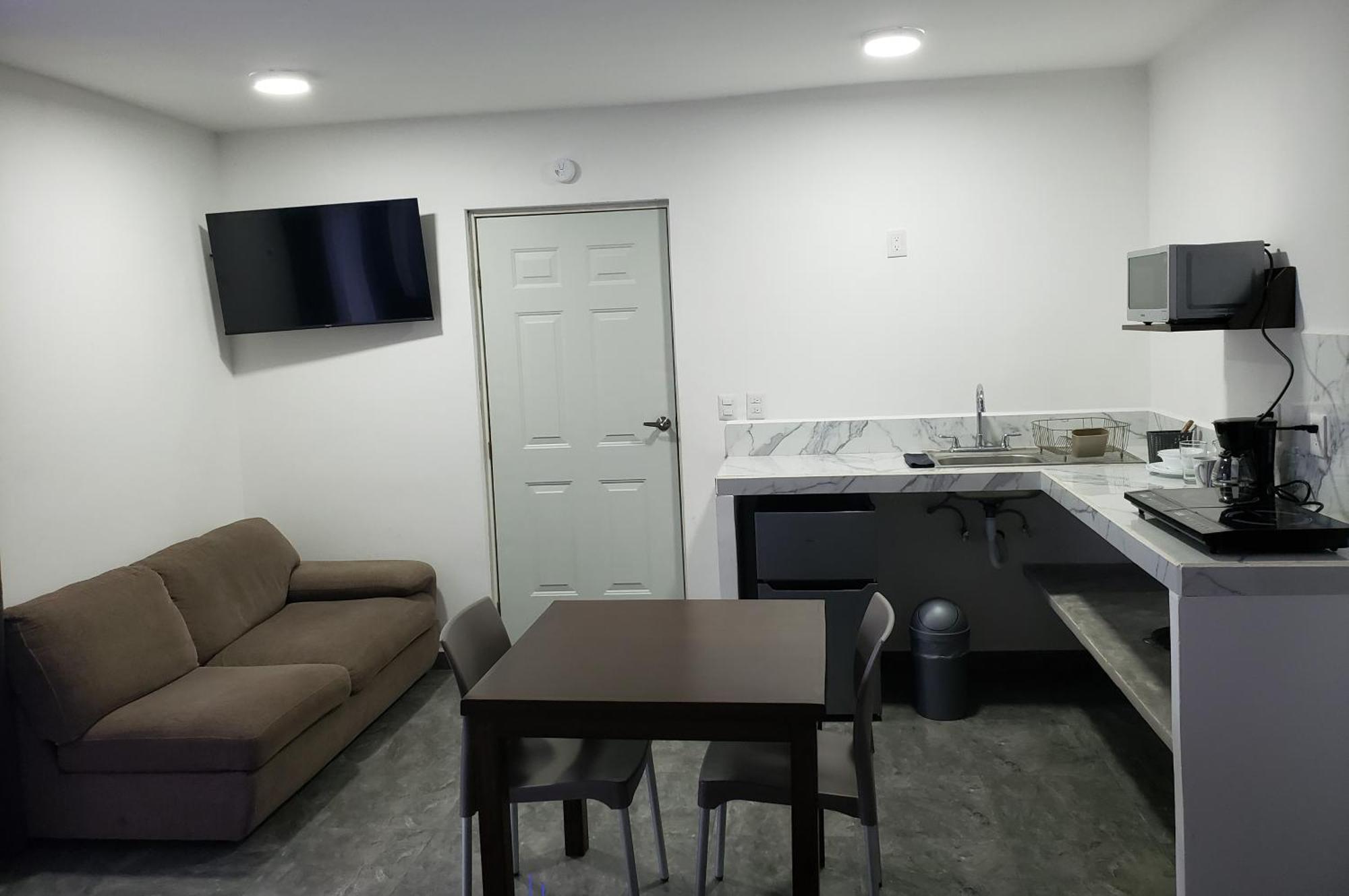 Casa Aura - King Suite With Kitchen And Balcony - 1St Floor إيسلا موخيريس المظهر الخارجي الصورة